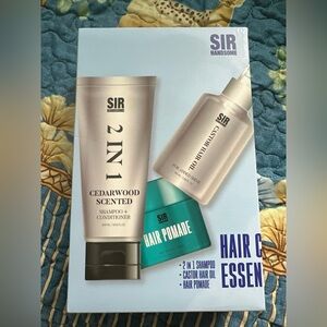 SIR HANDSOME HAIR CARE ESSENTIALS CEDARWOOD
SCENTED 3 pc set new in gift box